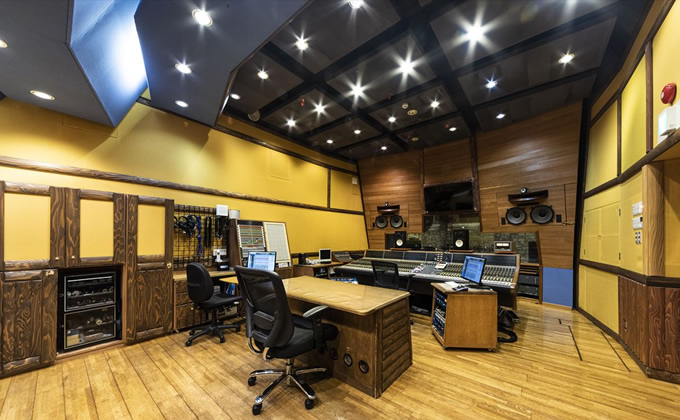 Studio A Tone スタジオ アートーン 港区新宿区に大 中 小のレコーディングスタジオを所有 ロケ地 撮影利用可能